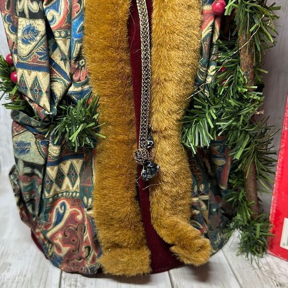 Christmas Collection 16” Old World Santa Tree Top or Table Decoration - Picture 4 of 9